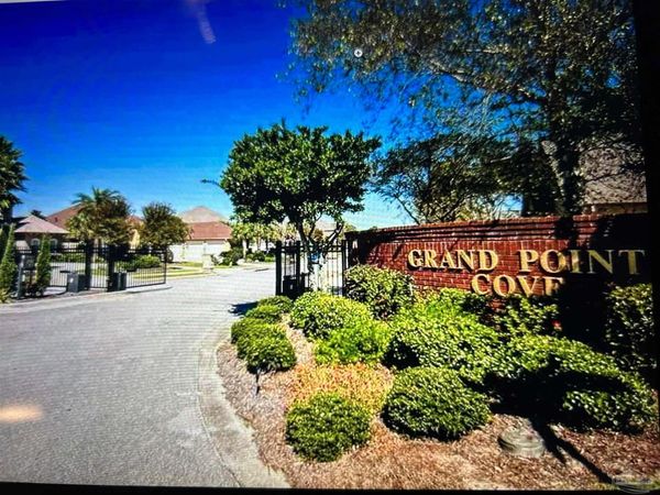 1334 Quiet Cove Ct, Gulf Breeze, FL 32563