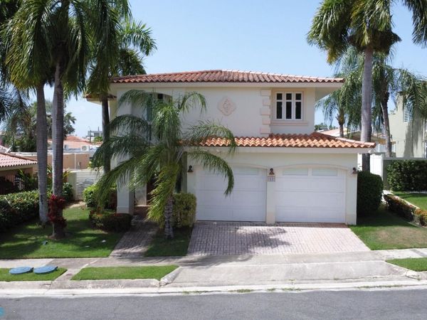 1 CALLE REAL PALM DRIVE, Vega Alta, PR 00692