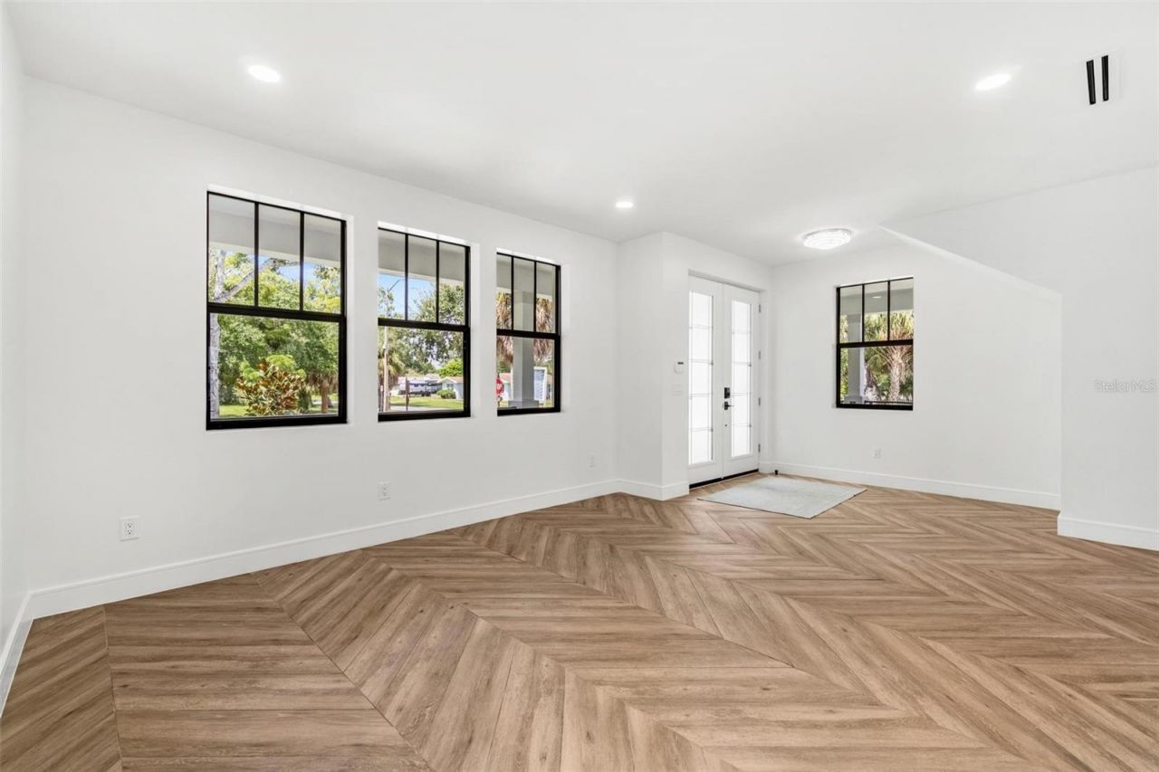 401 Park Boulevard, Oldsmar, FL 34677 Photo