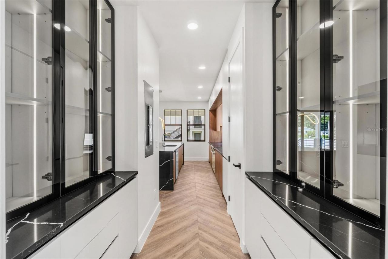 401 Park Boulevard, Oldsmar, FL 34677 Photo