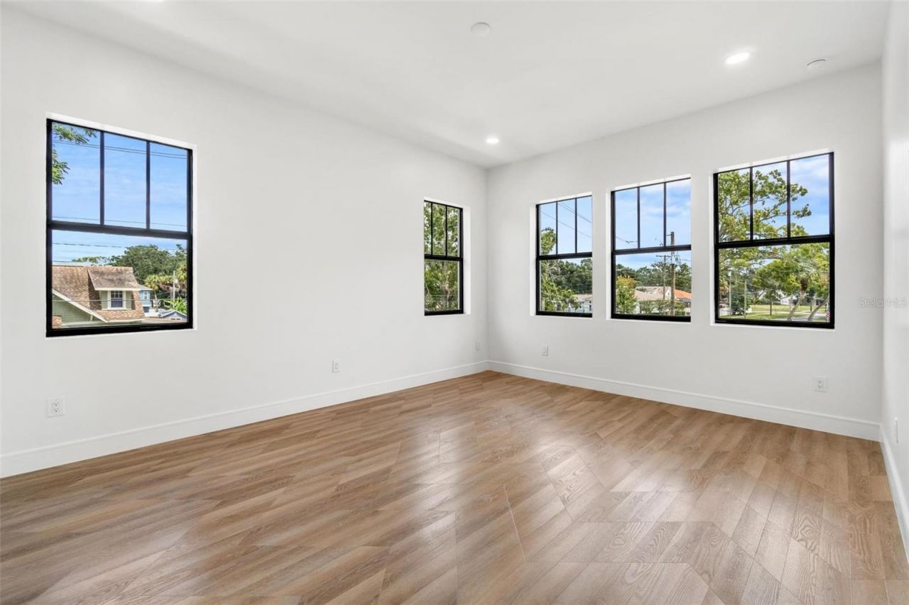 401 Park Boulevard, Oldsmar, FL 34677 Photo