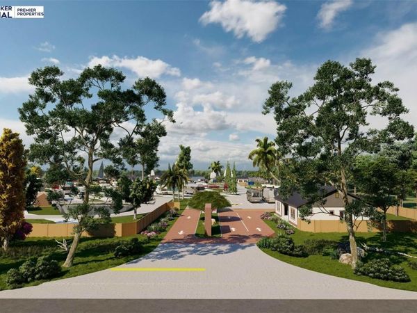 2570 U.S. 17 STREET, CRESCENT CITY, FL 32112