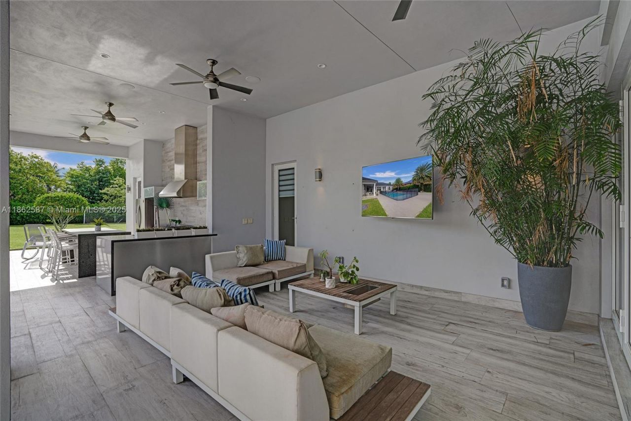 411 NW 125th Ave, Miami, FL 33182 Photo