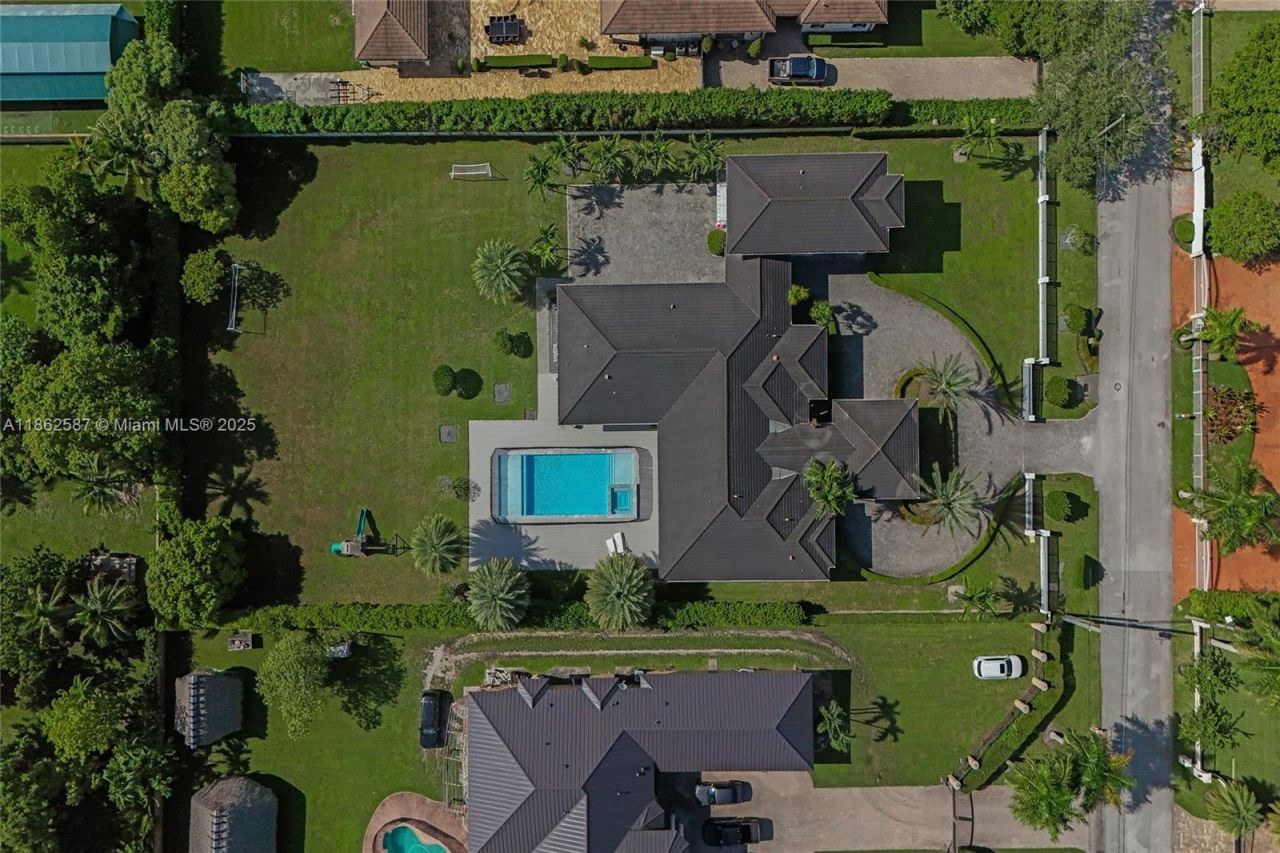 411 NW 125th Ave, Miami, FL 33182 Photo