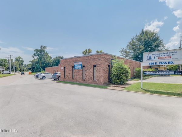 549 E Pass Road, Gulfport, MS 39507