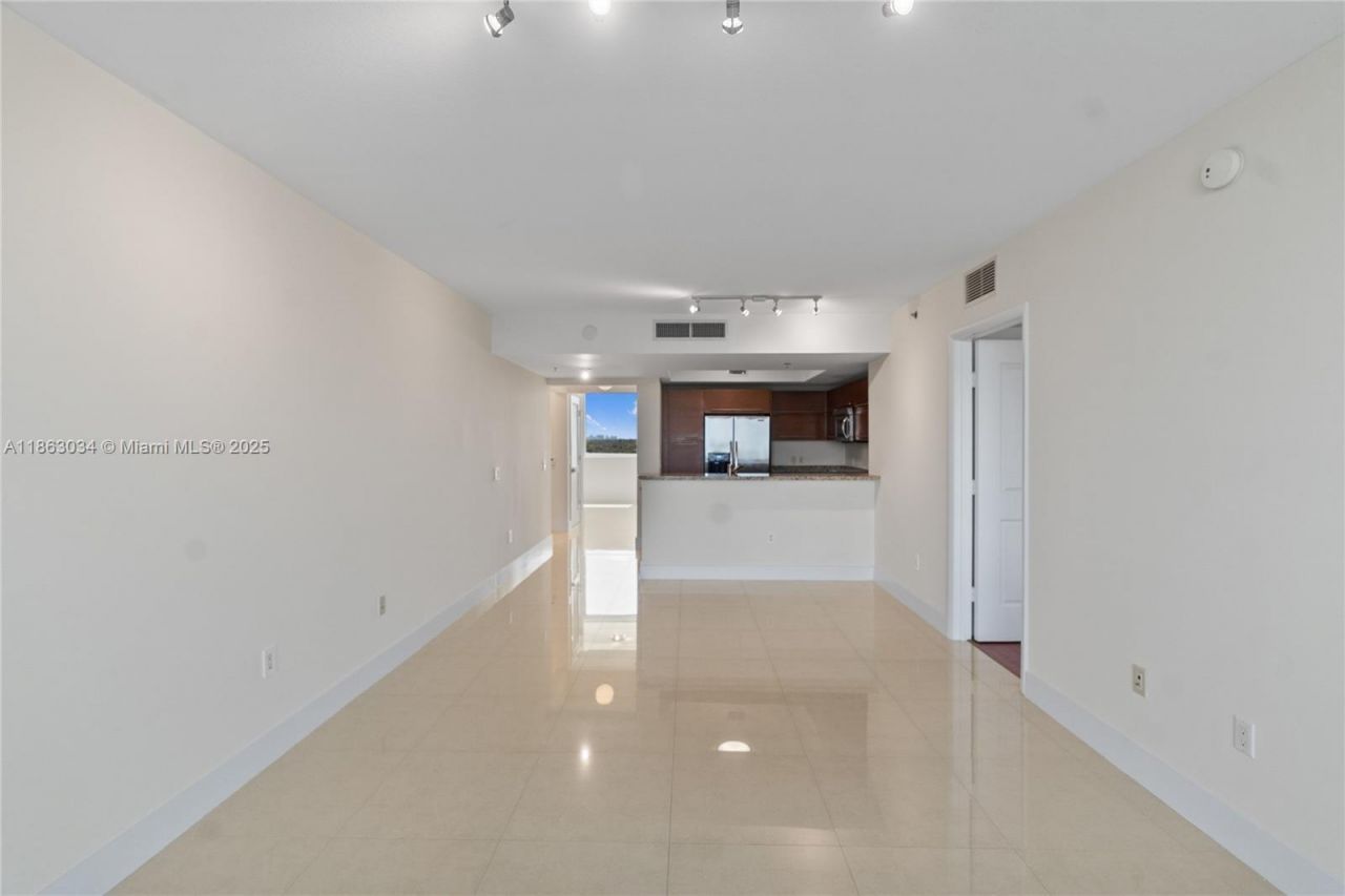 2641 N Flamingo Rd, Unit 905N, Sunrise, FL 33323 Photo