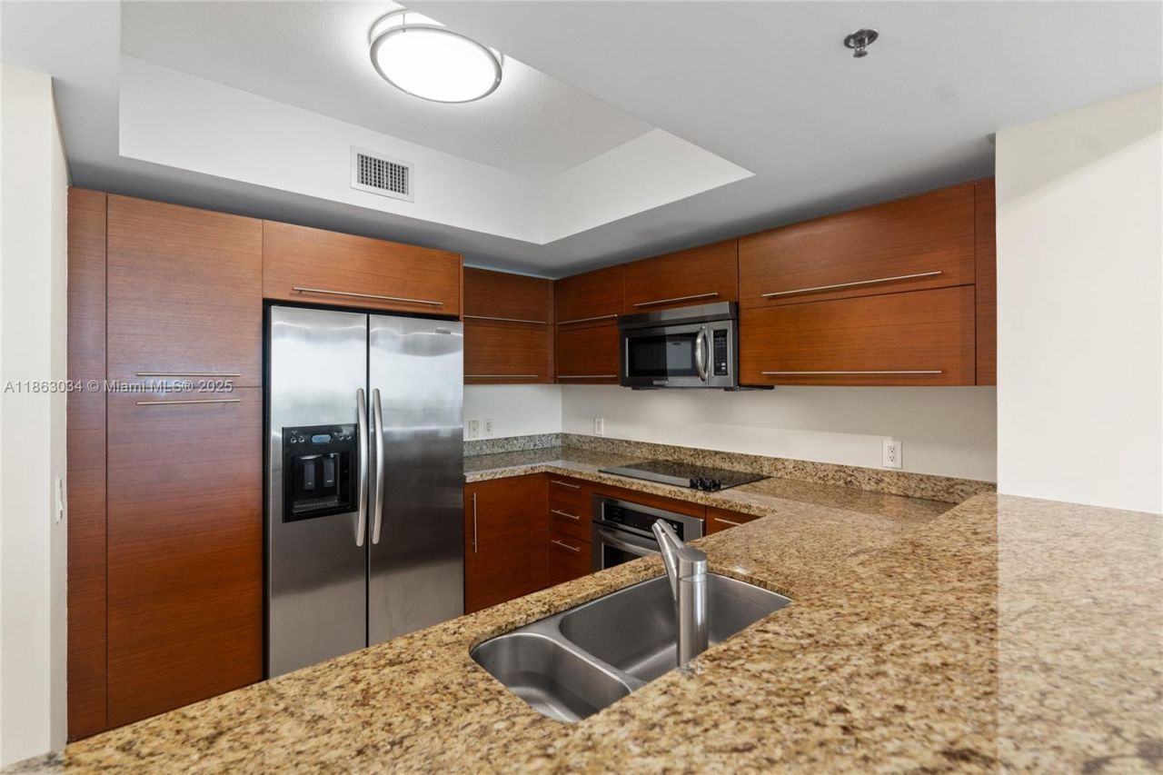 2641 N Flamingo Rd, Unit 905N, Sunrise, FL 33323 Photo