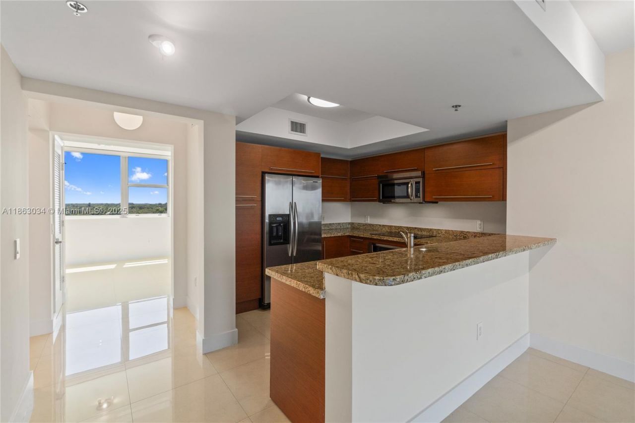 2641 N Flamingo Rd, Unit 905N, Sunrise, FL 33323 Photo