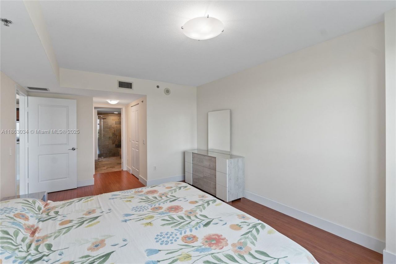 2641 N Flamingo Rd, Unit 905N, Sunrise, FL 33323 Photo