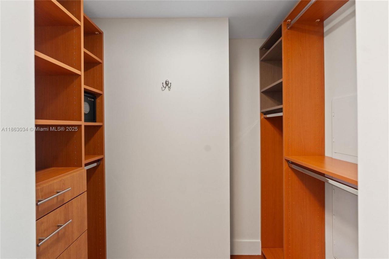 2641 N Flamingo Rd, Unit 905N, Sunrise, FL 33323 Photo