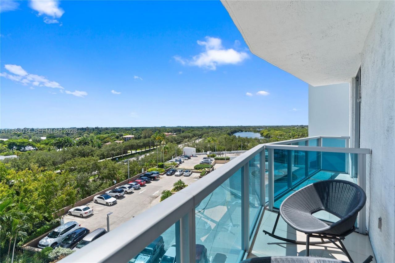 2641 N Flamingo Rd, Unit 905N, Sunrise, FL 33323 Photo