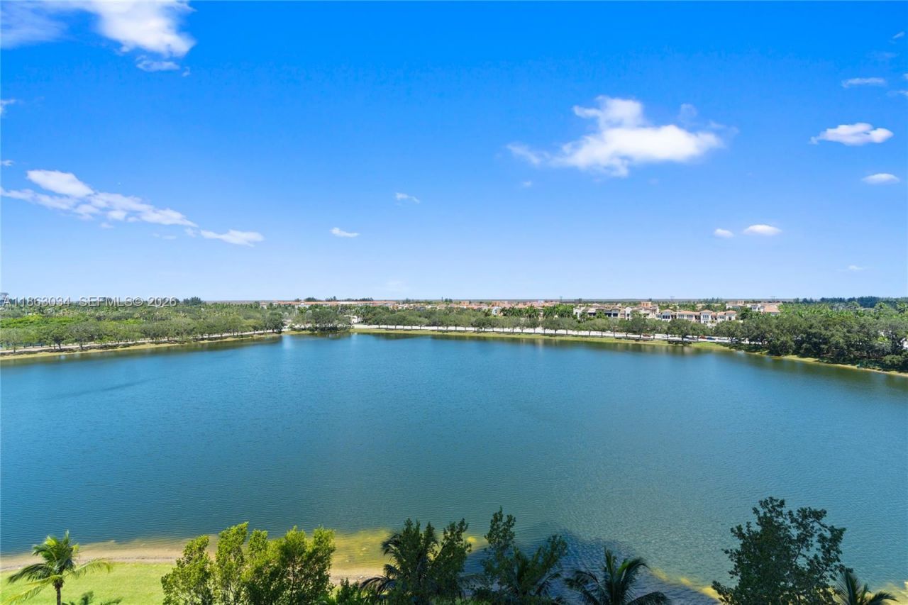 2641 N Flamingo Rd, Unit 905N, Sunrise, FL 33323 Photo
