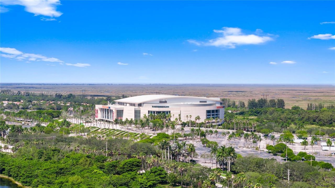 2641 N Flamingo Rd, Unit 905N, Sunrise, FL 33323 Photo
