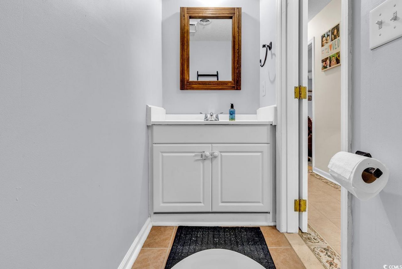 1890 Auburn Ln. Photo 16