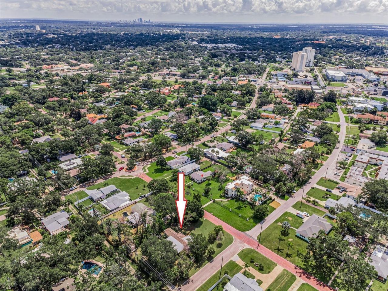 645 Villagrande Avenue S, Saint Petersburg, FL 33707 Photo