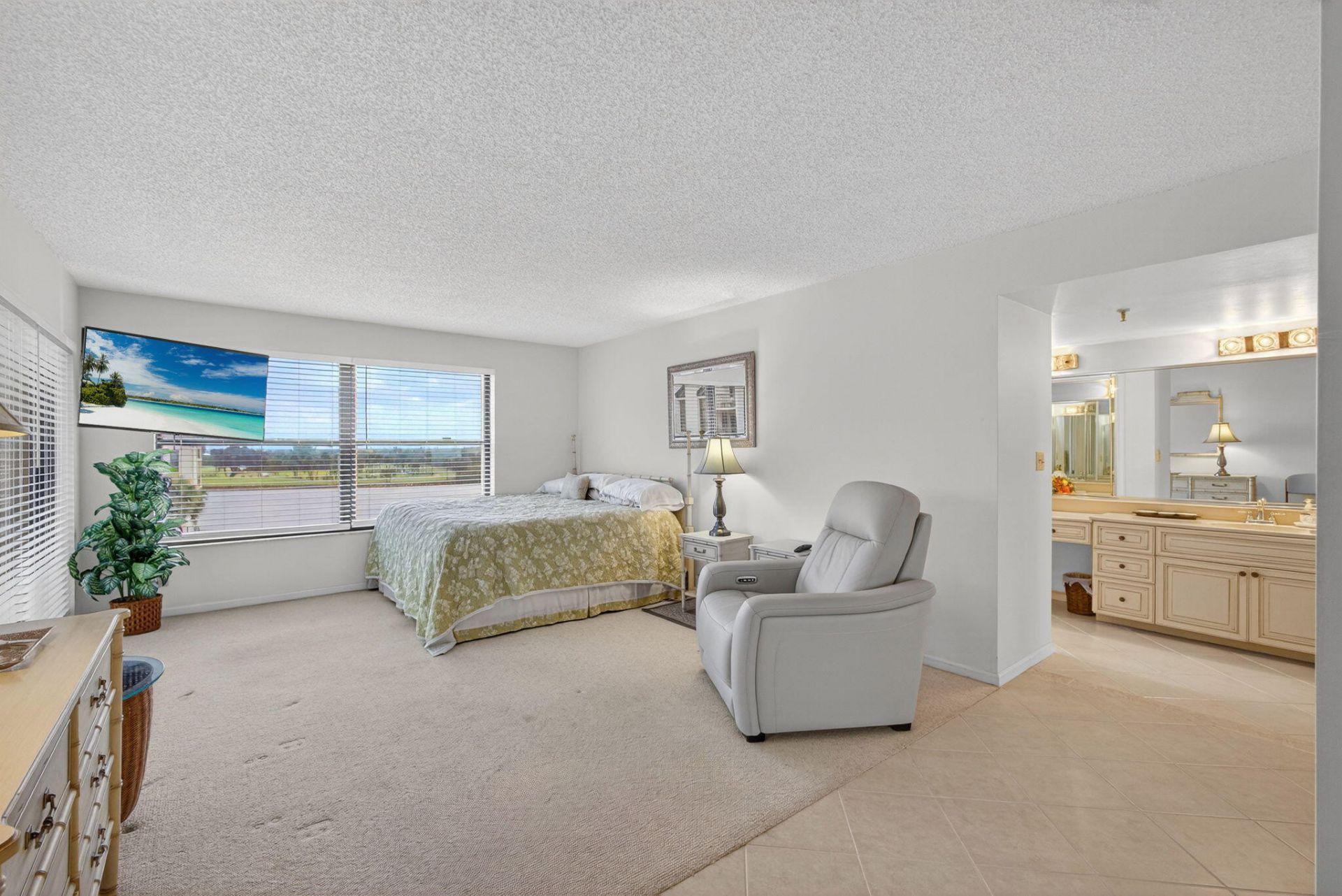 372 Golfview Road, Unit 403, North Palm Beach, FL 33408 Photo