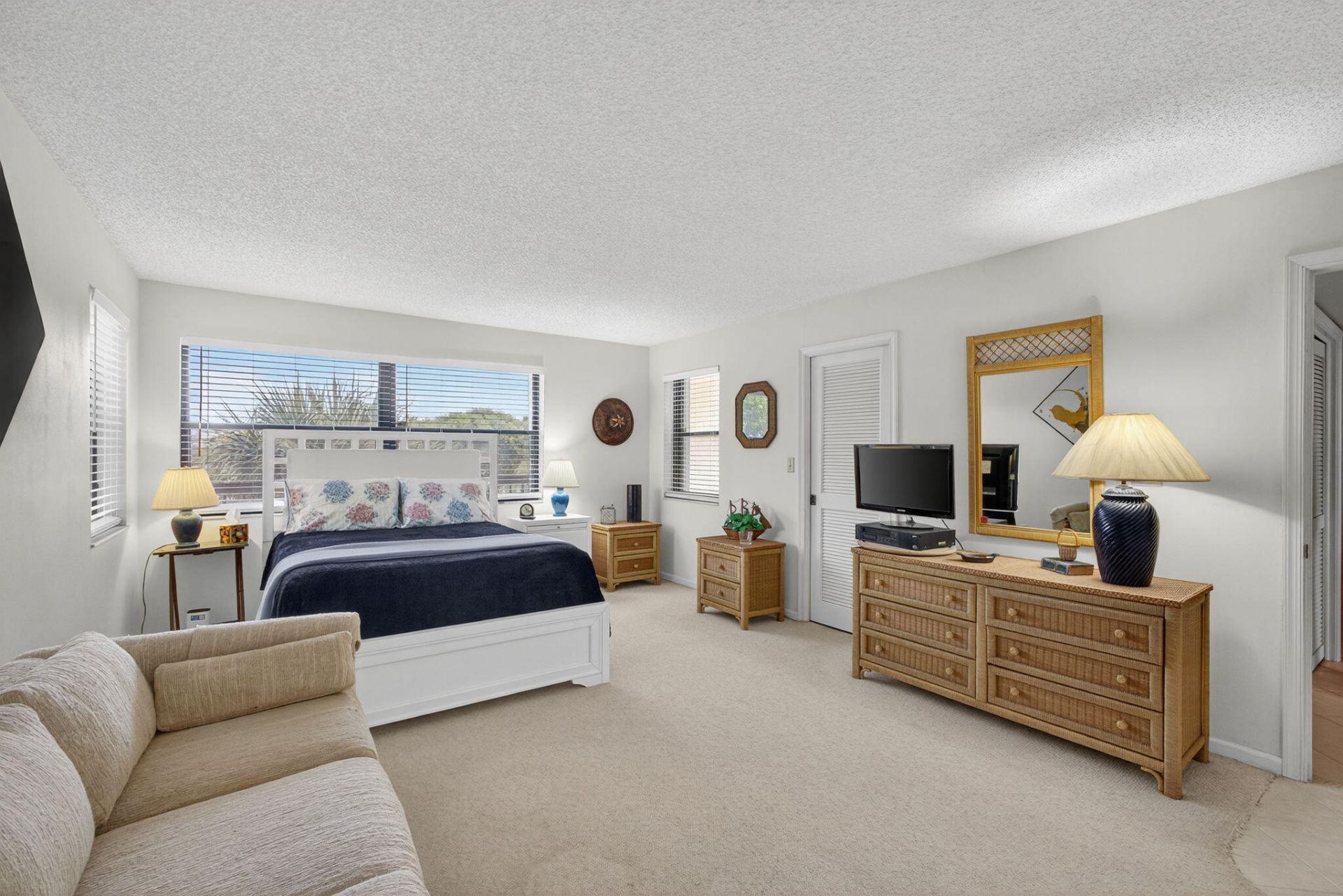 372 Golfview Road, Unit 403, North Palm Beach, FL 33408 Photo