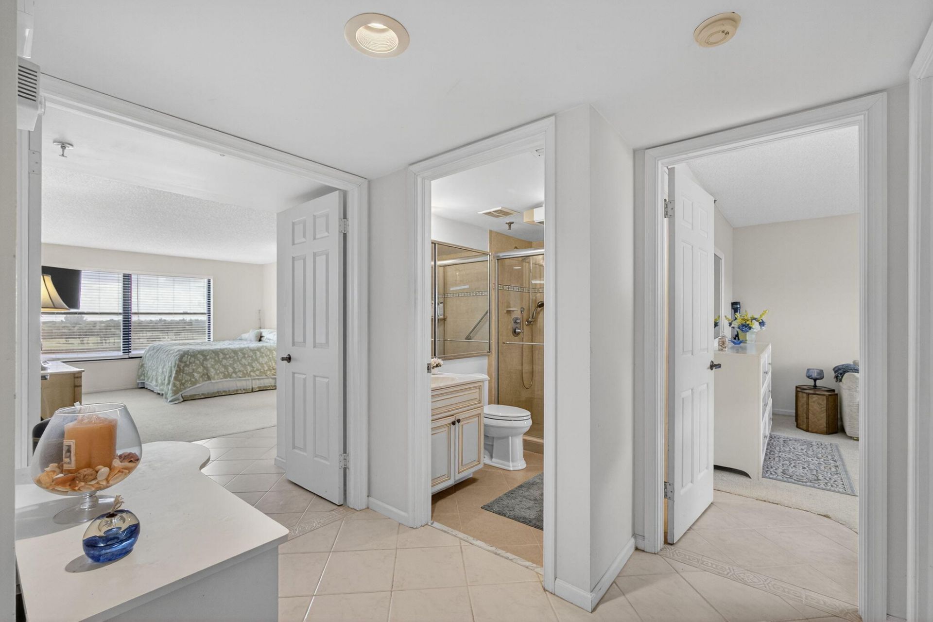 372 Golfview Road, Unit 403, North Palm Beach, FL 33408 Photo