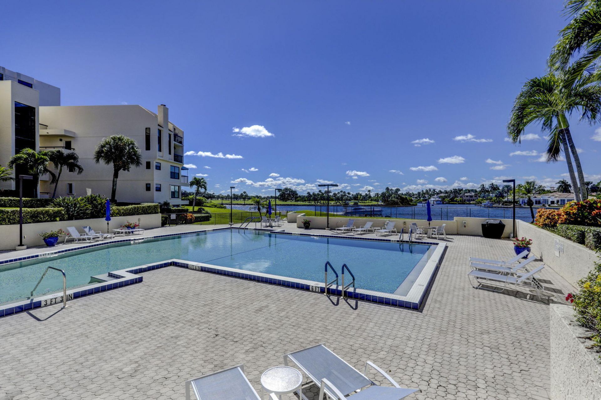 372 Golfview Road, Unit 403, North Palm Beach, FL 33408 Photo