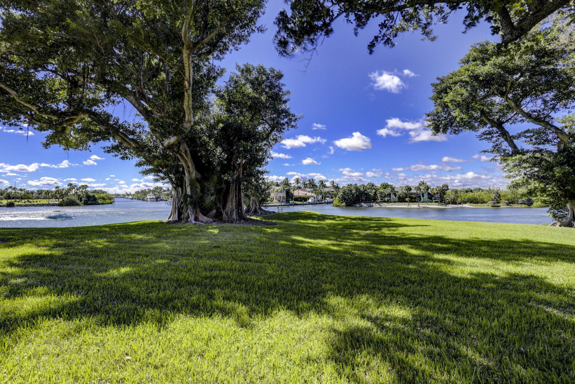 372 Golfview Road, Unit 403, North Palm Beach, FL 33408 Photo