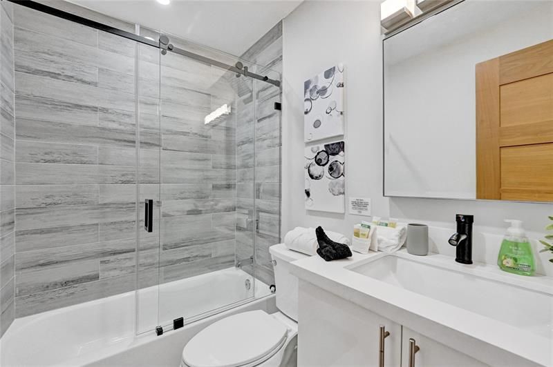 4536 Poinciana Street, Unit 3, Lauderdale by the Sea, FL 33308 Photo