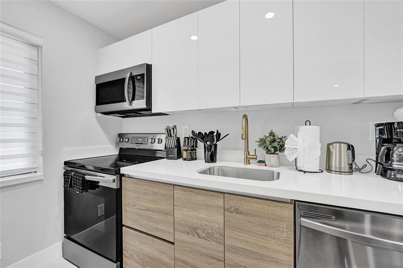 4536 Poinciana Street, Unit 3, Lauderdale by the Sea, FL 33308 Photo