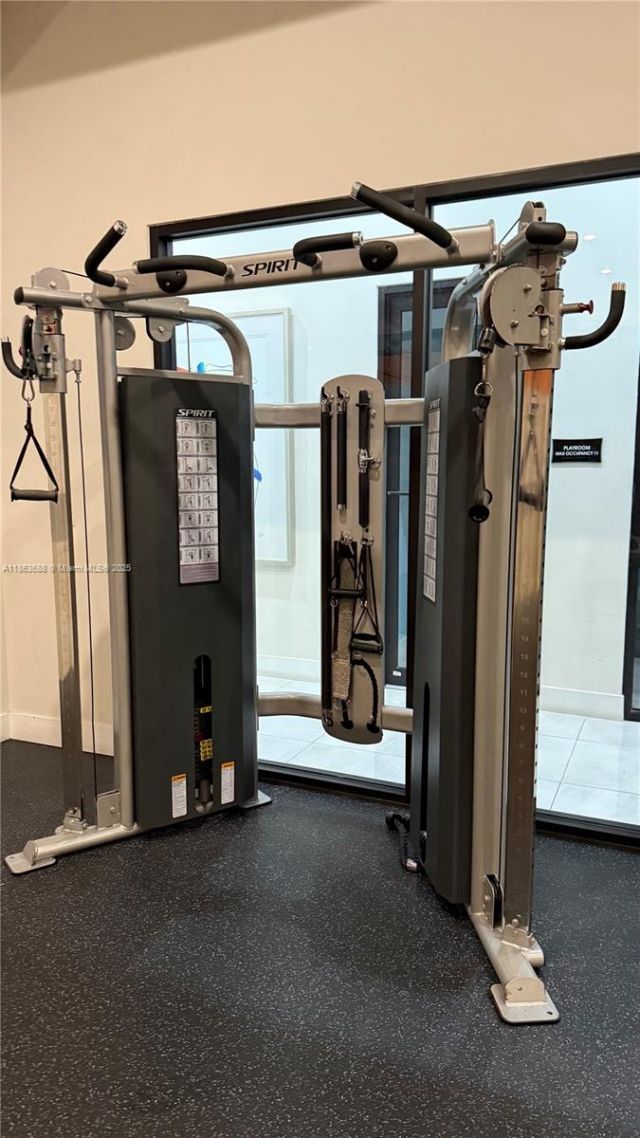 947 NE 211th St, Unit 947, Miami, FL 33179 Photo