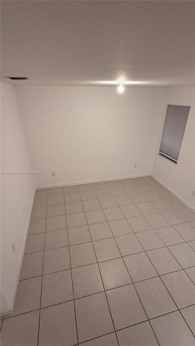 947 NE 211th St, Unit 947, Miami, FL 33179 Photo