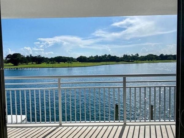 9250 W Bay Harbor Dr, Unit 3B, Bay Harbor Islands, FL 33154