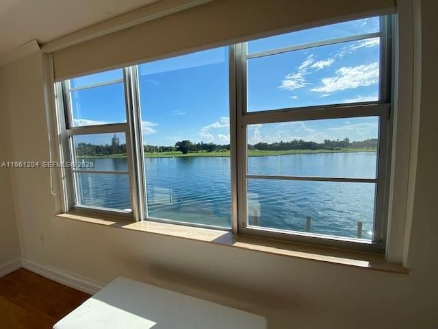 9250 W Bay Harbor Dr, Unit 3B, Bay Harbor Islands, FL 33154 Photo