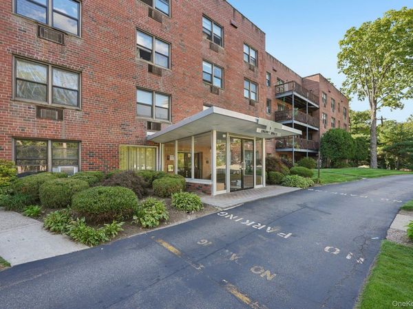 5 Oakdale Manor, Unit L17, Suffern, NY 10901