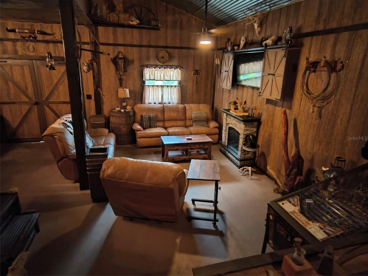 24050 Winding Creek Drive, Brooksville, FL 34601 Photo