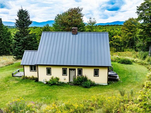 1982 robtoy Road, Lowell, VT 05847