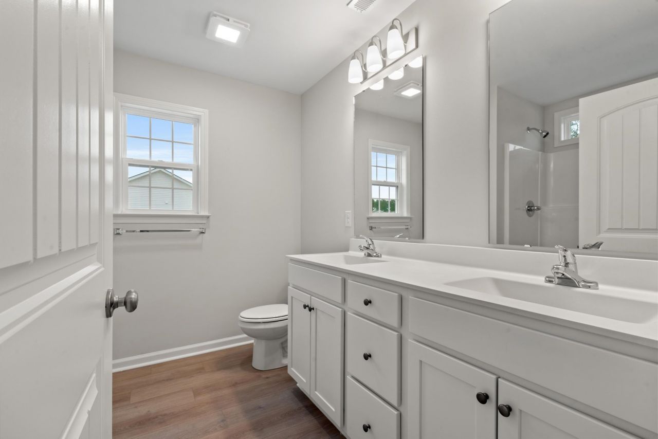 365 5th Ave. Photo 10