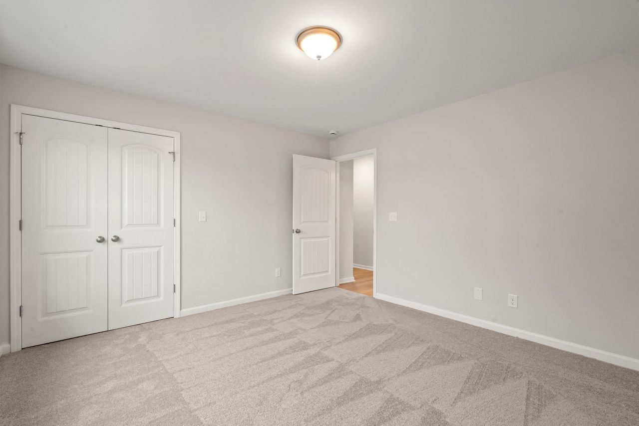 365 5th Ave. Photo 12