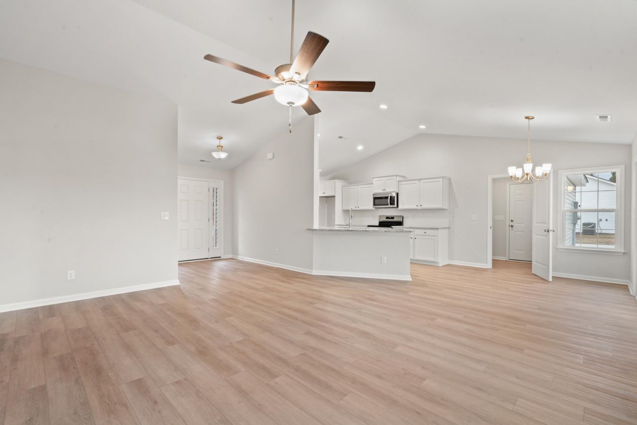 365 5th Ave. Photo 4