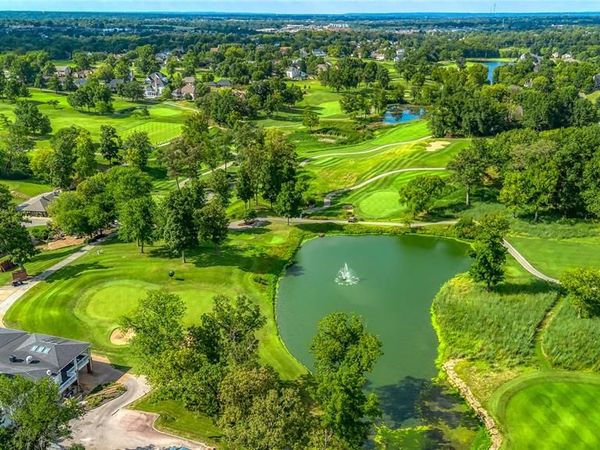 1094 Whitmoor Drive, Weldon Spring, MO 63304