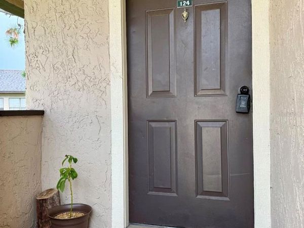 3019 ANTIQUE OAKS CIRCLE, Unit 124, WINTER PARK, FL 32792