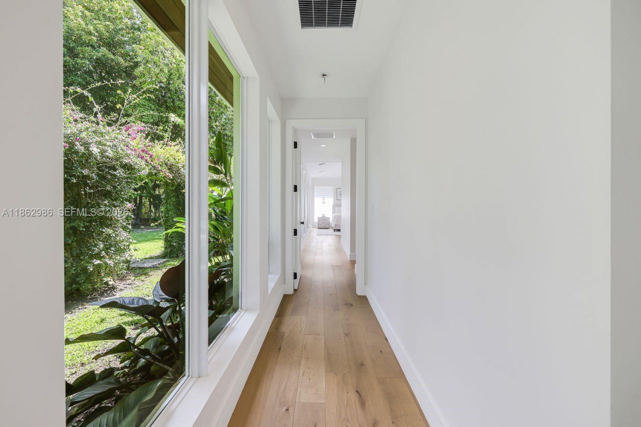 6910 SW 145th Ter, Palmetto Bay, FL 33158 Photo