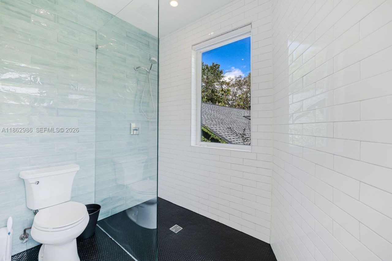 6910 SW 145th Ter, Palmetto Bay, FL 33158 Photo