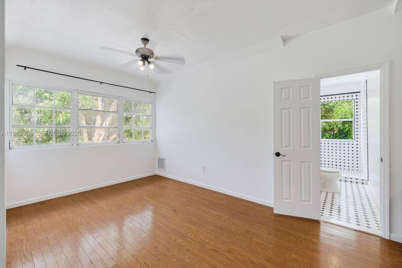 6910 SW 145th Ter, Palmetto Bay, FL 33158 Photo