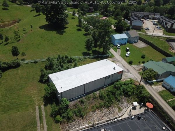 5042 Memory Hill Drive, Cross Lanes, WV 25313