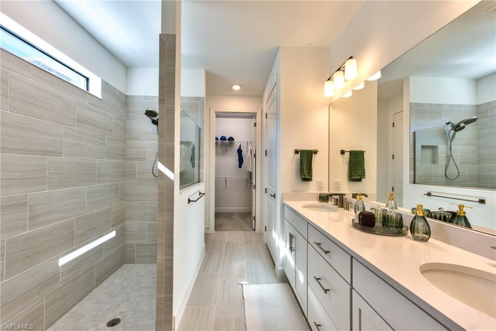 9280 Cormorant Dr, Naples, FL 34120 Photo