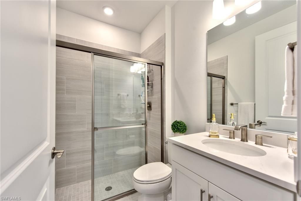 9280 Cormorant Dr, Naples, FL 34120 Photo