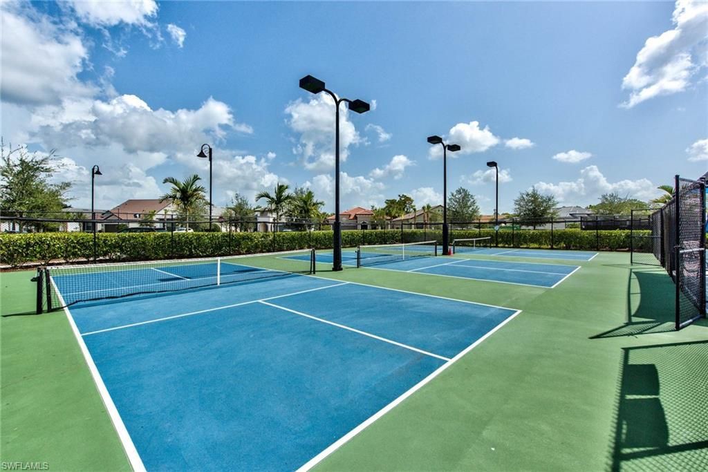 9280 Cormorant Dr, Naples, FL 34120 Photo