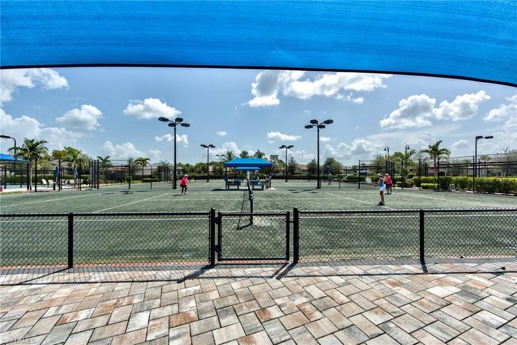 9280 Cormorant Dr, Naples, FL 34120 Photo