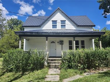 415 Commercial Street, Spickard, MO 64679