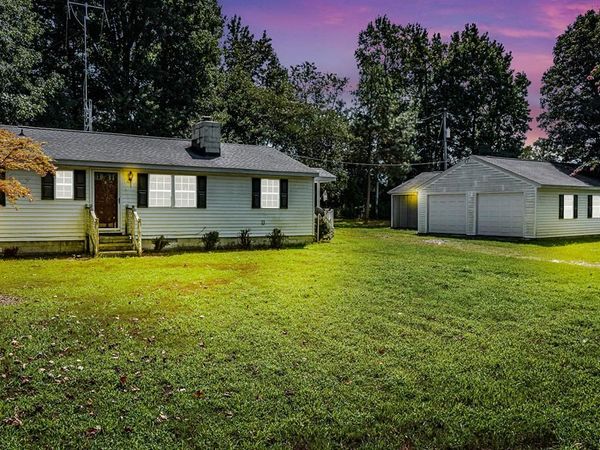 211 Porpoise Cove Lane, DELTAVILLE, VA 23043