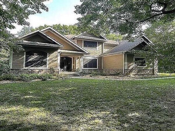 58754 415th Avenue, Mazeppa, MN 55956