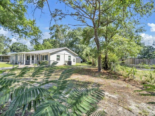 258 Glenview Avenue, Valparaiso, FL 32580